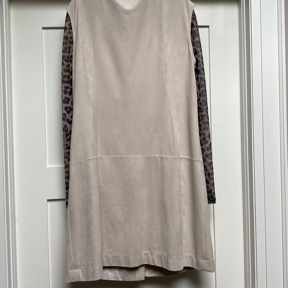 Riani feels faux suede never worn tunic! - Picture 5 of 7